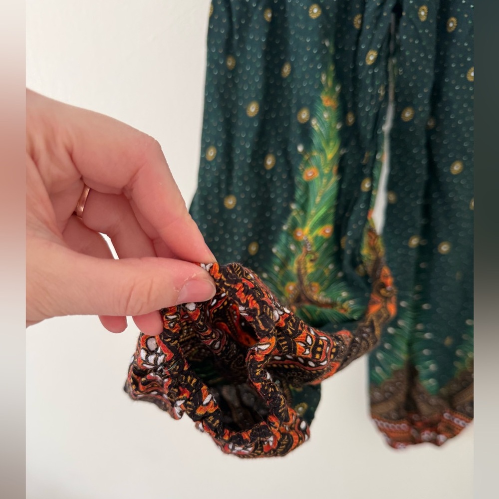Girls Size 5 Boho Printed Harem Pants Smocked Paisley Peacock Mexicali Blues - Picture 5 of 12